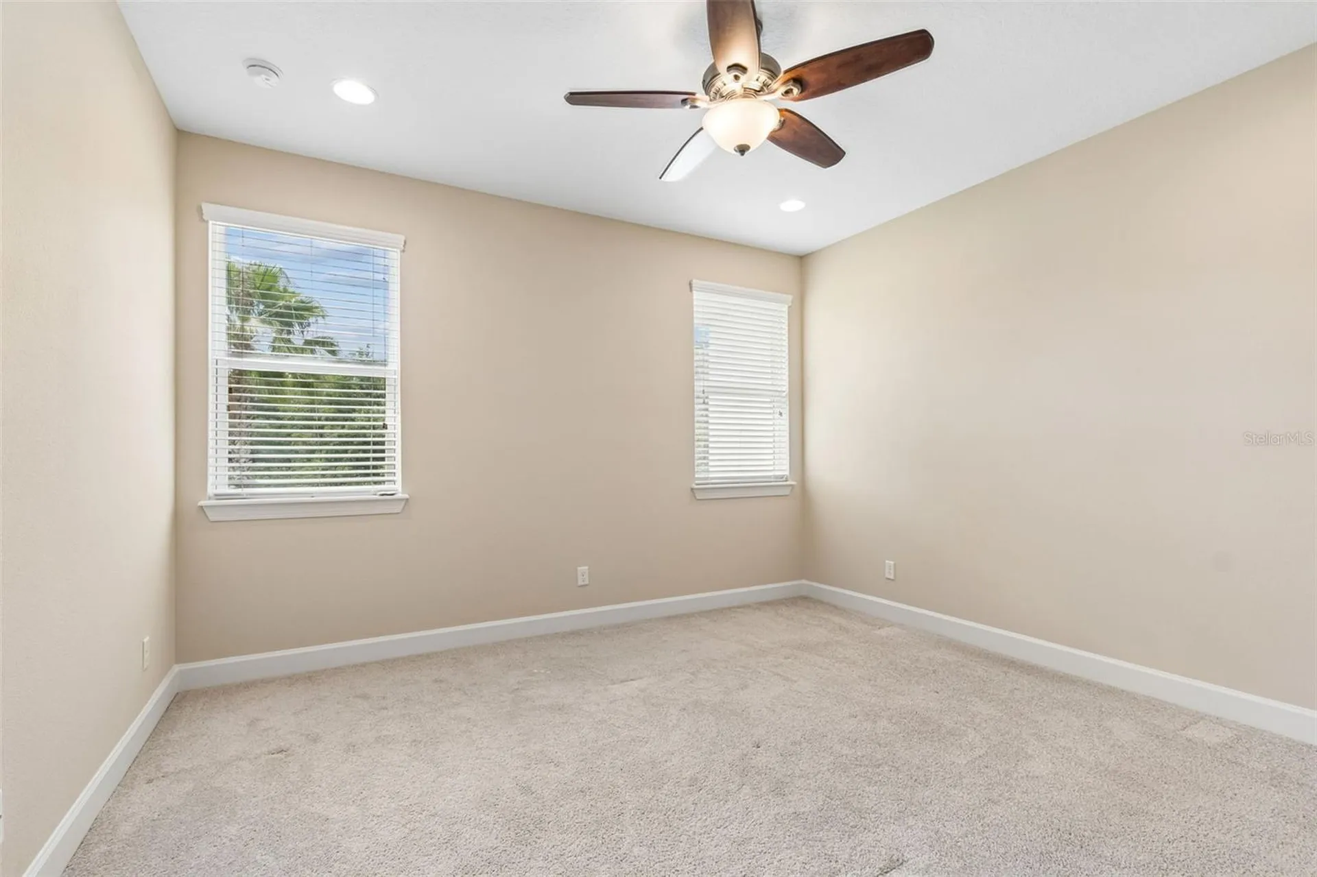 606 Cabernet Way Oldsmar FL 34677