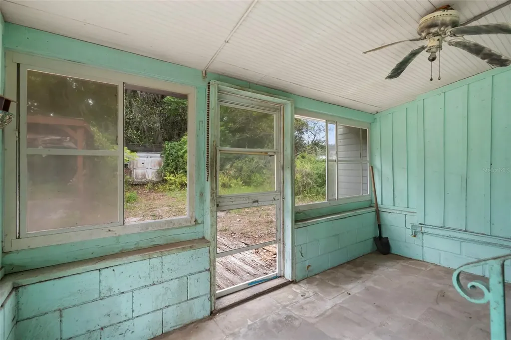 936 E 5th Avenue Mount Dora FL 32757