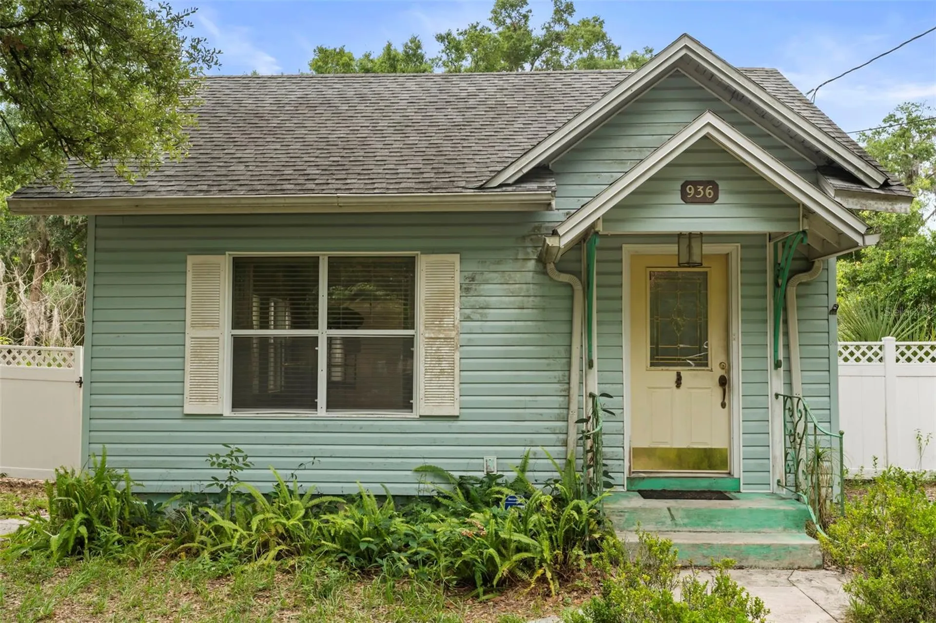 936 E 5th Avenue Mount Dora FL 32757