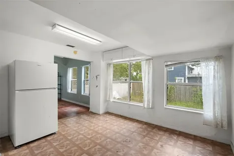 936 E 5th Avenue Mount Dora FL 32757