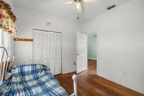 936 E 5th Avenue Mount Dora FL 32757