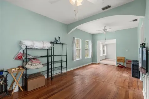 936 E 5th Avenue Mount Dora FL 32757