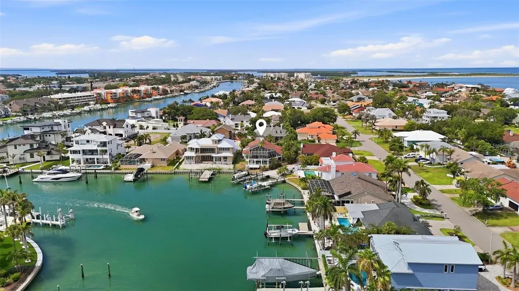 503 Laguna Drive Tierra Verde FL 33715