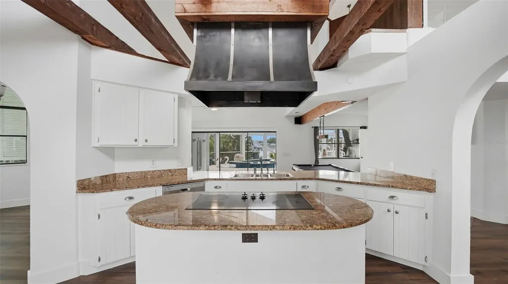 503 Laguna Drive Tierra Verde FL 33715