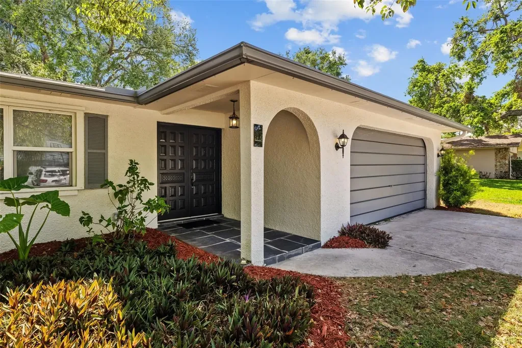 1905 Oro Court Clearwater FL 33764
