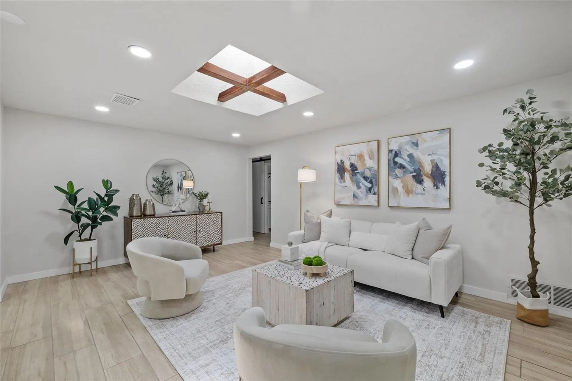 1905 Oro Court Clearwater FL 33764