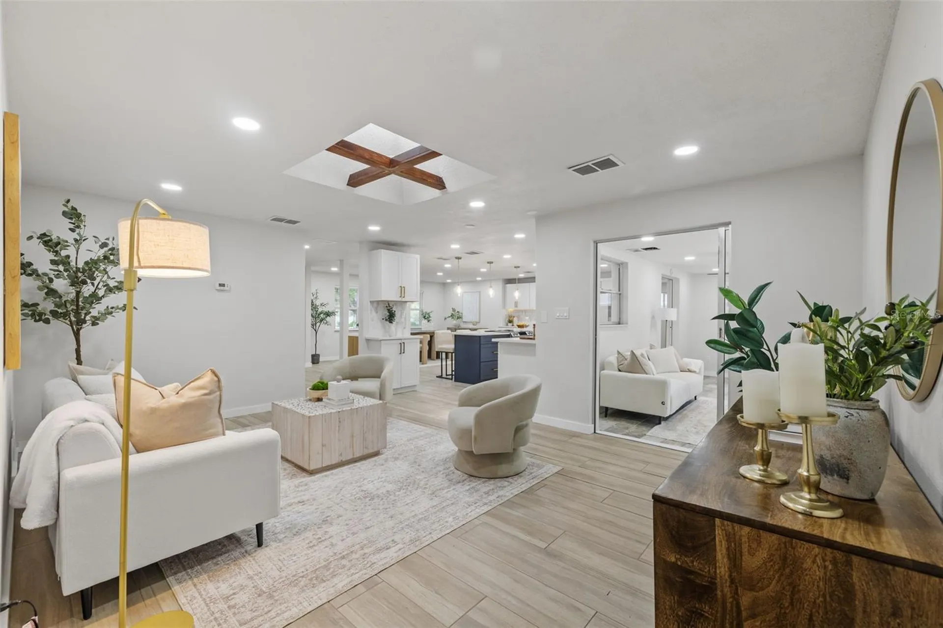 1905 Oro Court Clearwater FL 33764