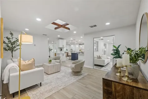 1905 Oro Court Clearwater FL 33764