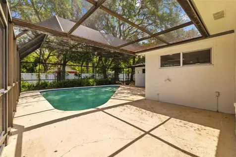 1905 Oro Court Clearwater FL 33764