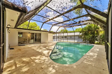 1905 Oro Court Clearwater FL 33764