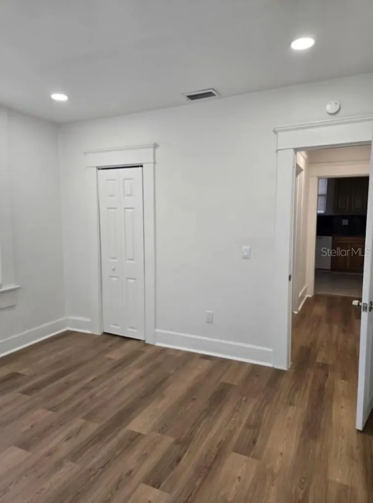 709 James Tampa FL 33603