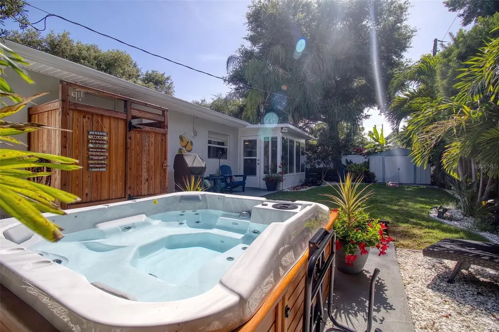 128 Edgewater Terrace Dunedin FL 34698