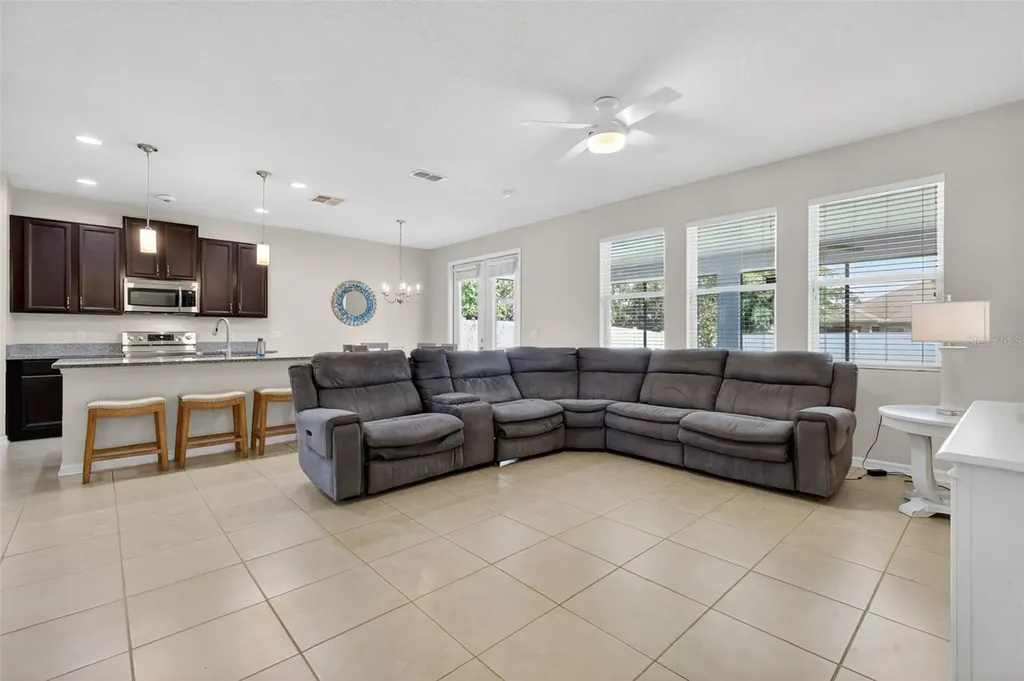 3262 Plumlee Court Grand Island FL 32735