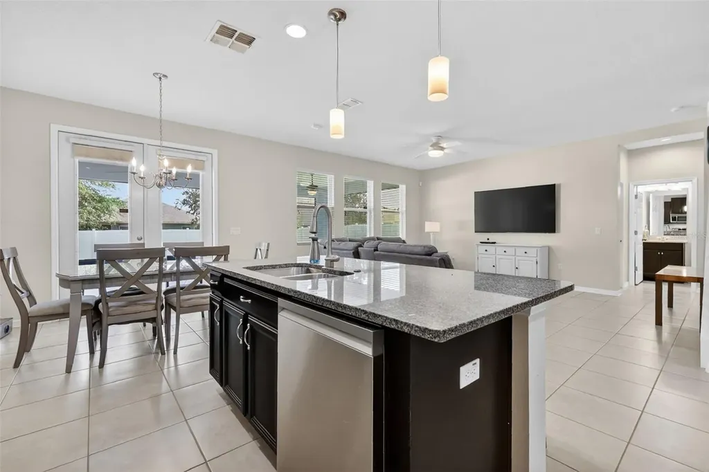 3262 Plumlee Court Grand Island FL 32735