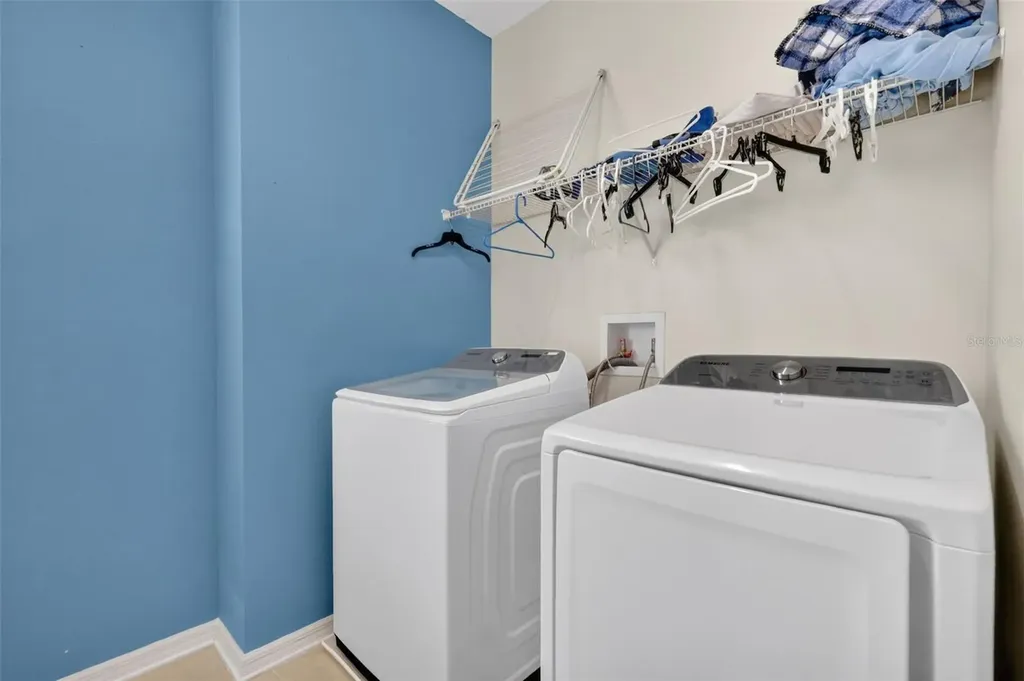 3262 Plumlee Court Grand Island FL 32735