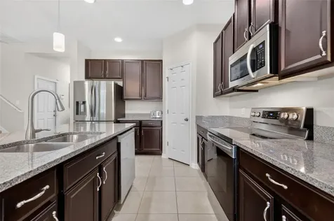 3262 Plumlee Court Grand Island FL 32735