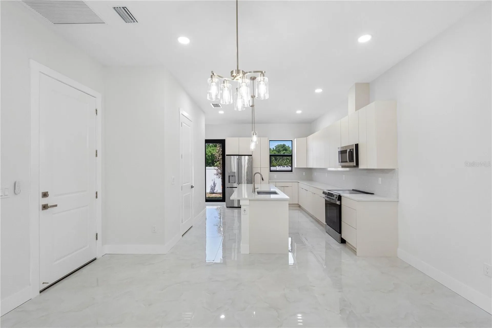 7015 N Central Avenue Tampa FL 33604