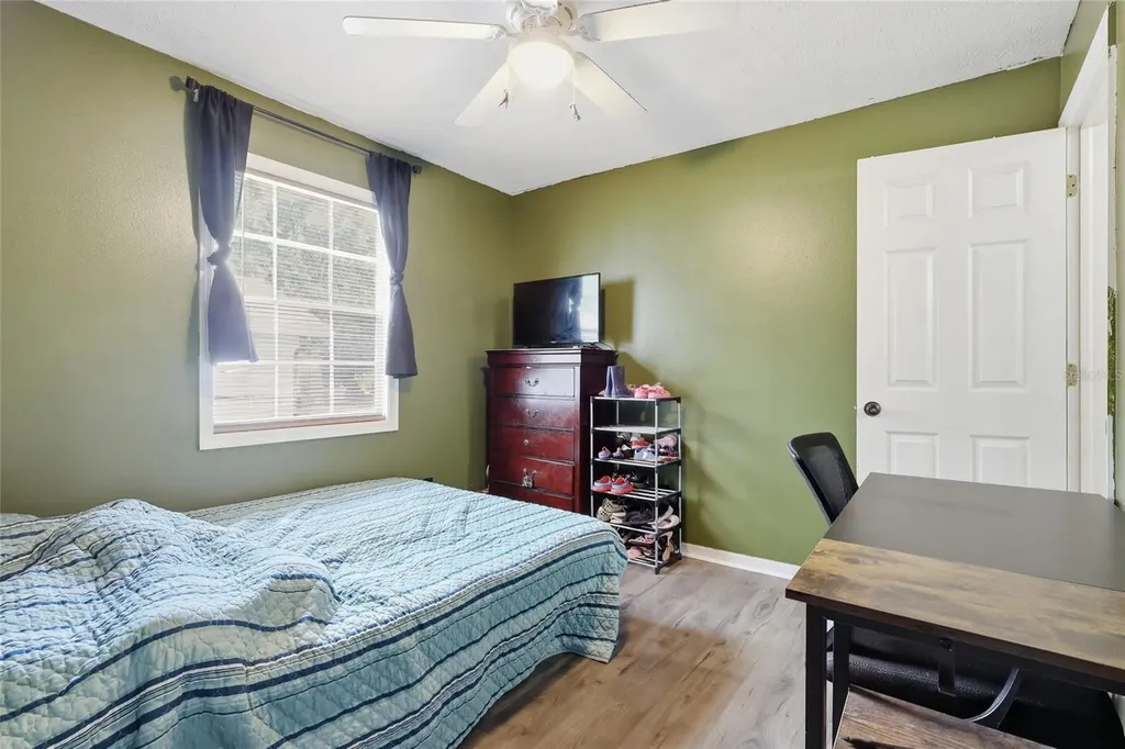1405 E Frances Avenue Plant City FL 33563