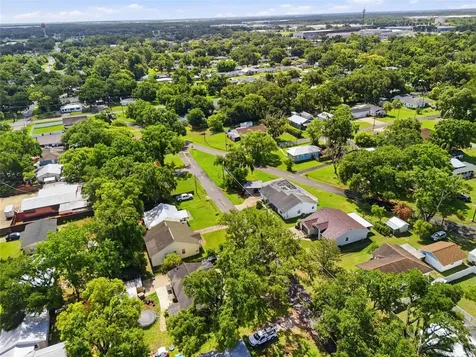 1405 E Frances Avenue Plant City FL 33563