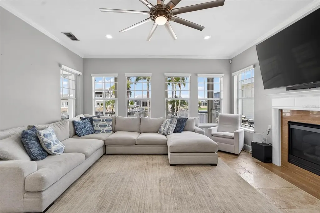 5722 Sea Trout Place Apollo Beach FL 33572
