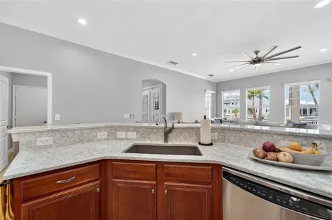 5722 Sea Trout Place Apollo Beach FL 33572