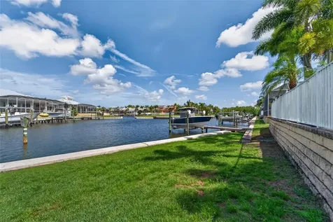 5722 Sea Trout Place Apollo Beach FL 33572