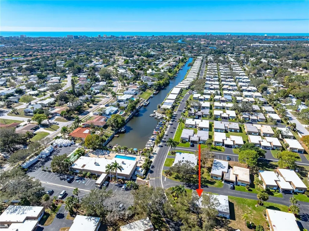 5440 Riverbluff Circle Sarasota FL 34231