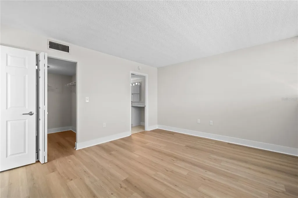 7425 Bay Island Drive S South Pasadena FL 33707