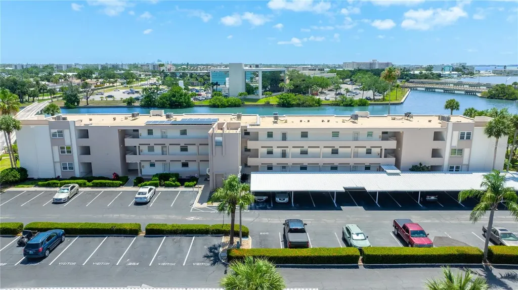 7425 Bay Island Drive S South Pasadena FL 33707