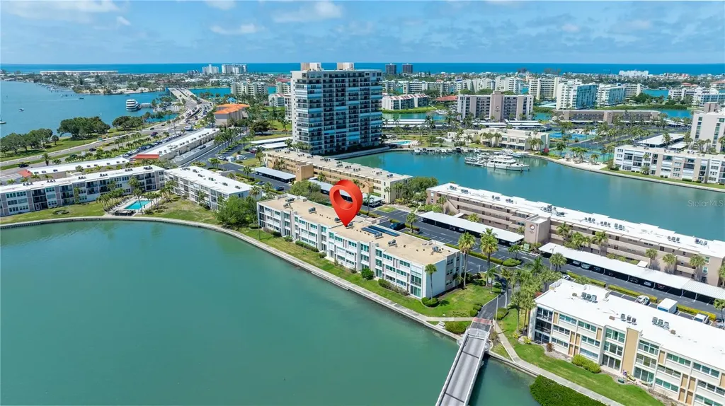 7425 Bay Island Drive S South Pasadena FL 33707