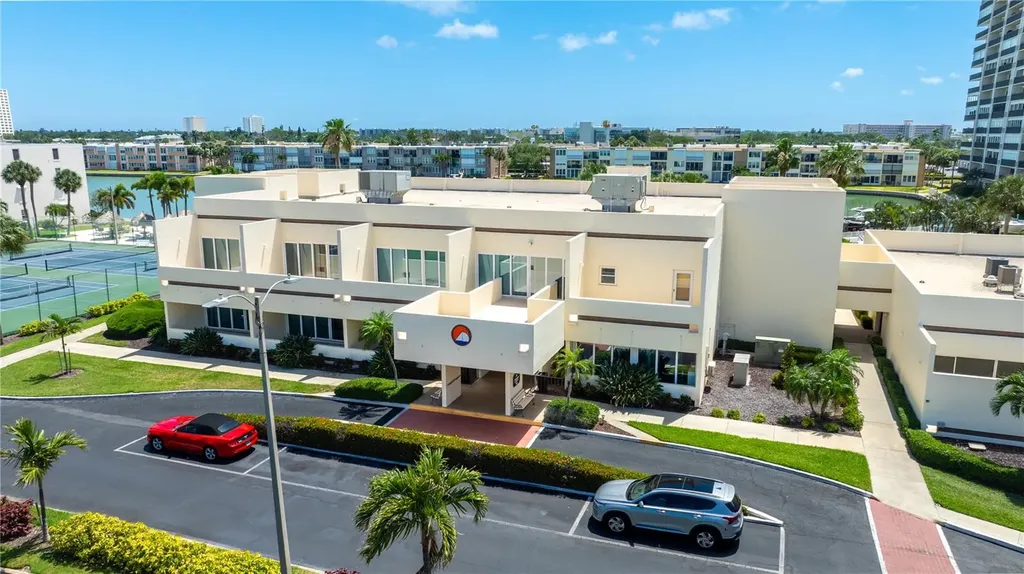 7425 Bay Island Drive S South Pasadena FL 33707