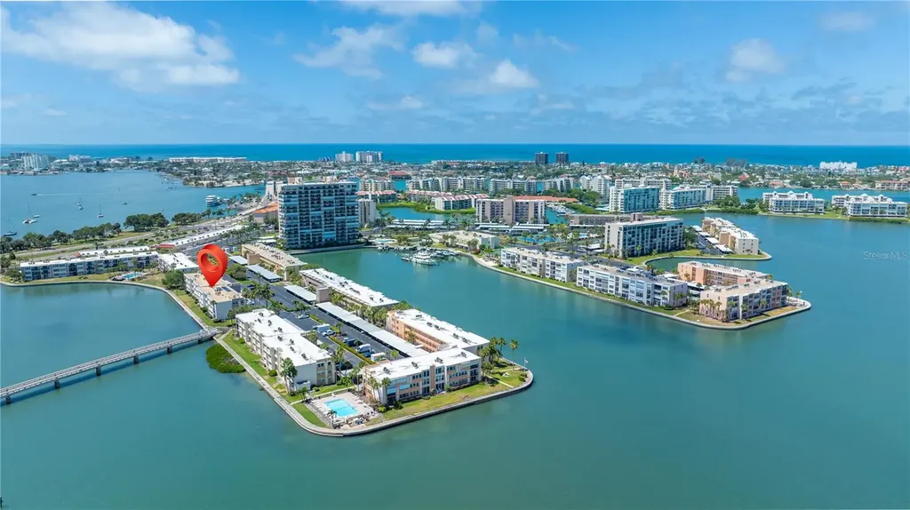 7425 Bay Island Drive S South Pasadena FL 33707