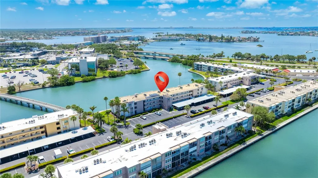 7425 Bay Island Drive S South Pasadena FL 33707
