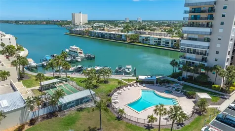 7425 Bay Island Drive S South Pasadena FL 33707