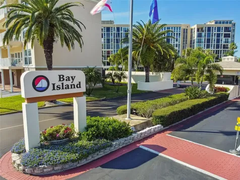 7425 Bay Island Drive S South Pasadena FL 33707