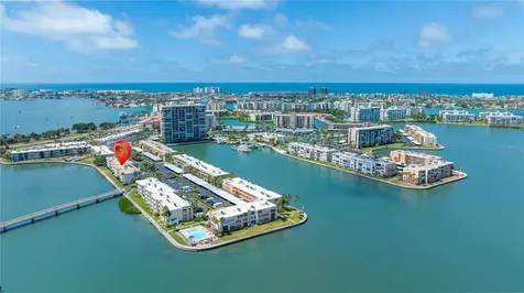 7425 Bay Island Drive S South Pasadena FL 33707