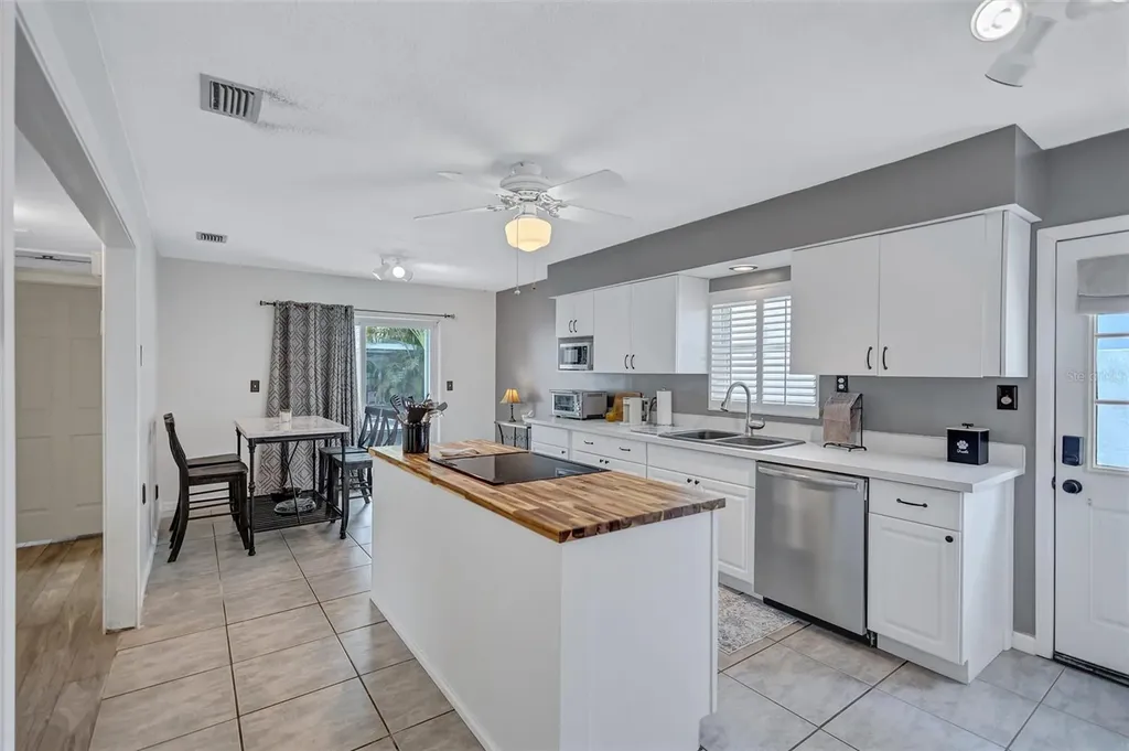 604 E Davis Boulevard Tampa FL 33606