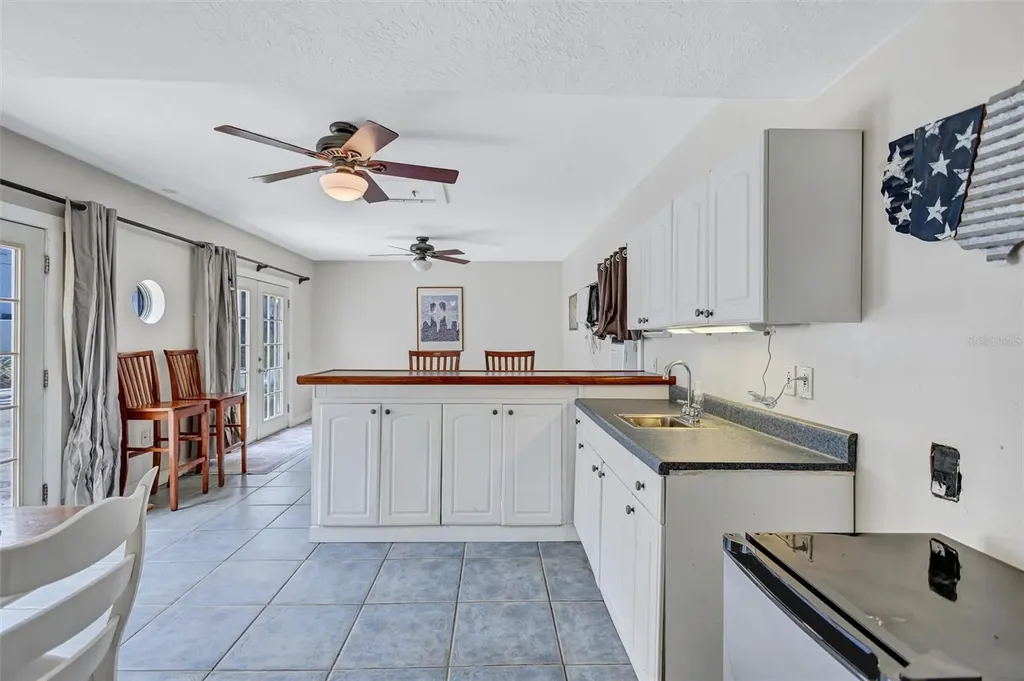 604 E Davis Boulevard Tampa FL 33606