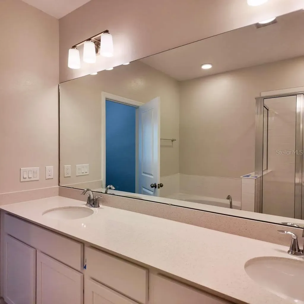 4719 Campsite Loop Orlando FL 32824