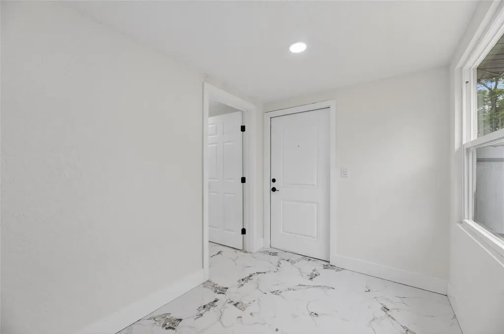 9608 N Aster Avenue Tampa FL 33612