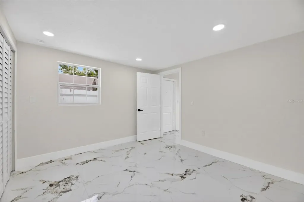 9608 N Aster Avenue Tampa FL 33612