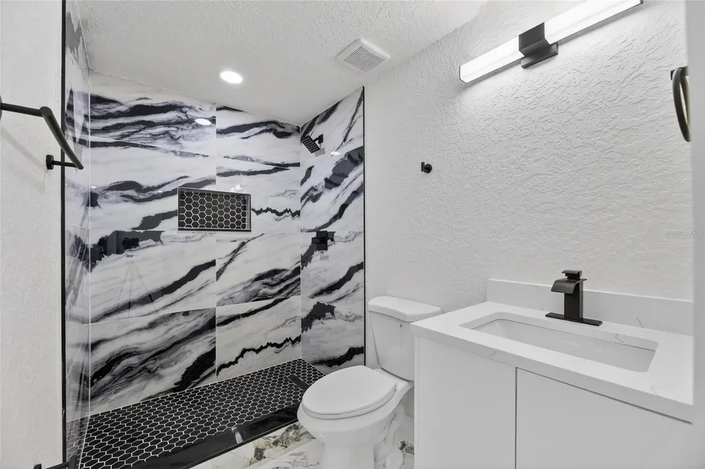 9608 N Aster Avenue Tampa FL 33612