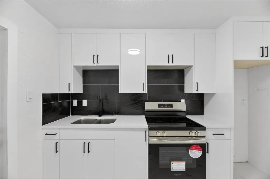 9608 N Aster Avenue Tampa FL 33612