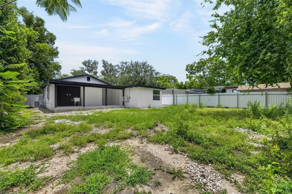 9608 N Aster Avenue Tampa FL 33612