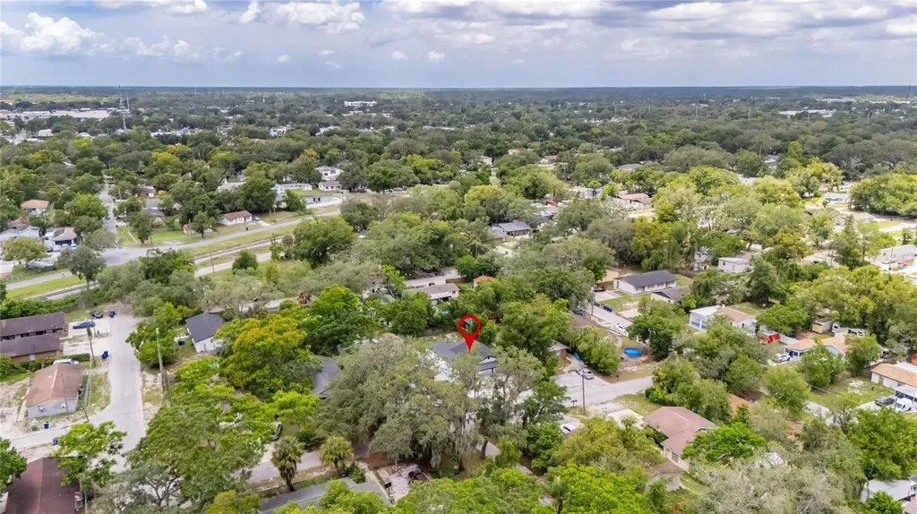 9608 N Aster Avenue Tampa FL 33612