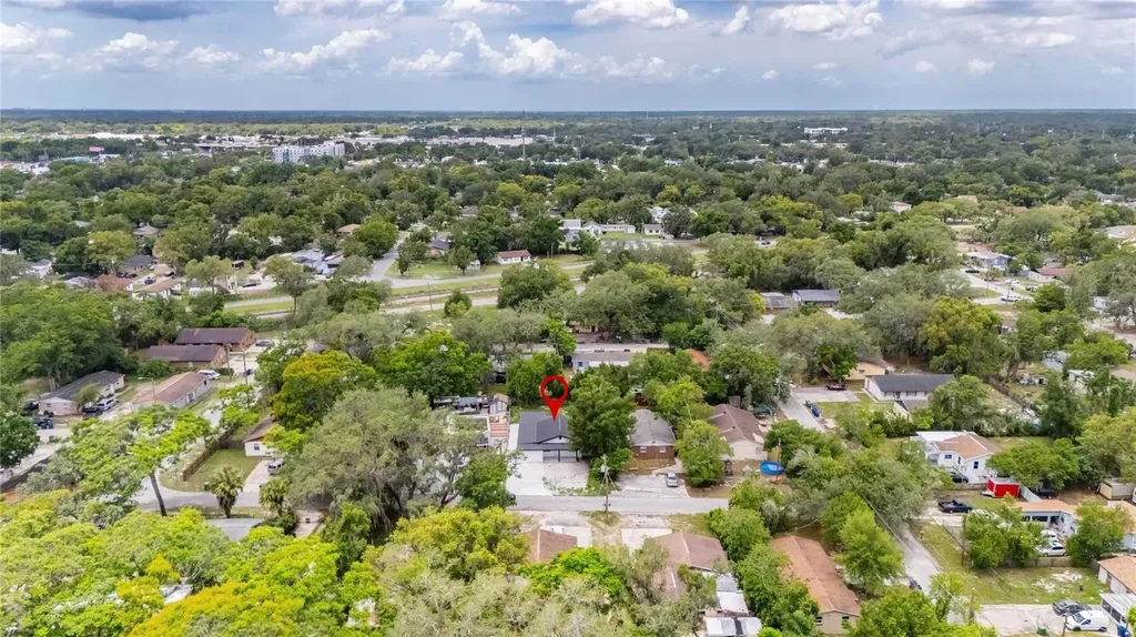 9608 N Aster Avenue Tampa FL 33612
