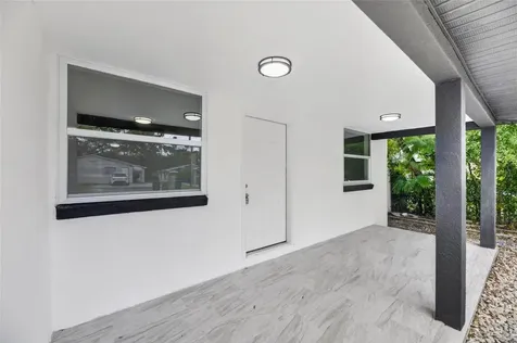 9608 N Aster Avenue Tampa FL 33612