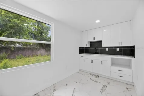9608 N Aster Avenue Tampa FL 33612