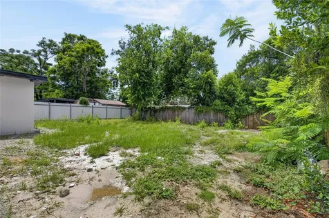 9608 N Aster Avenue Tampa FL 33612