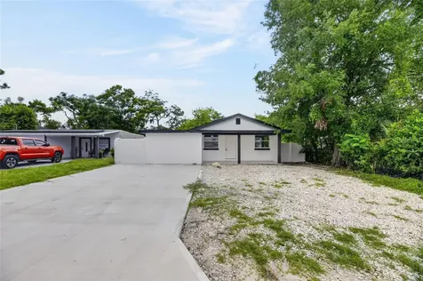 9608 N Aster Avenue Tampa FL 33612